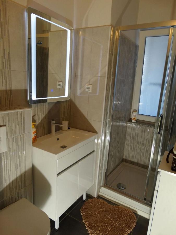 Bayshore Apartment Zára Kültér fotó
