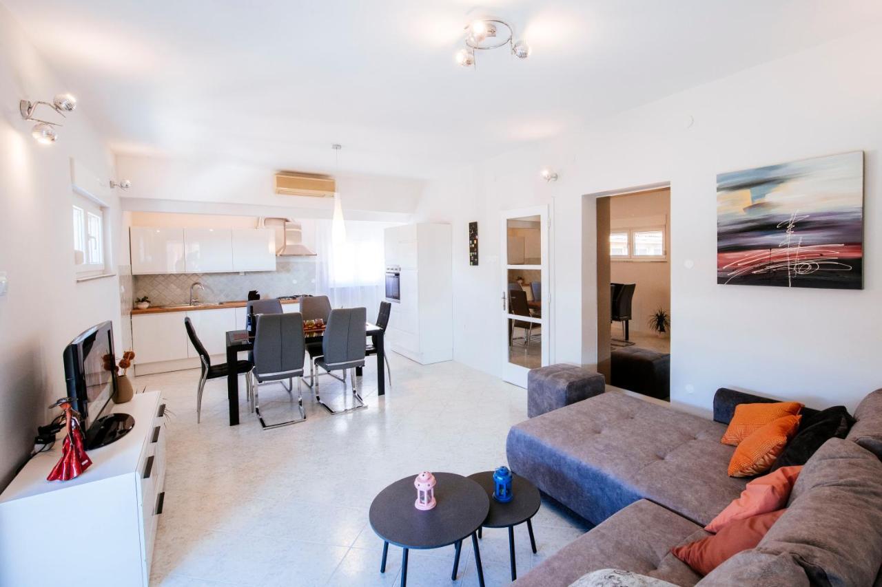 Bayshore Apartment Zára Kültér fotó
